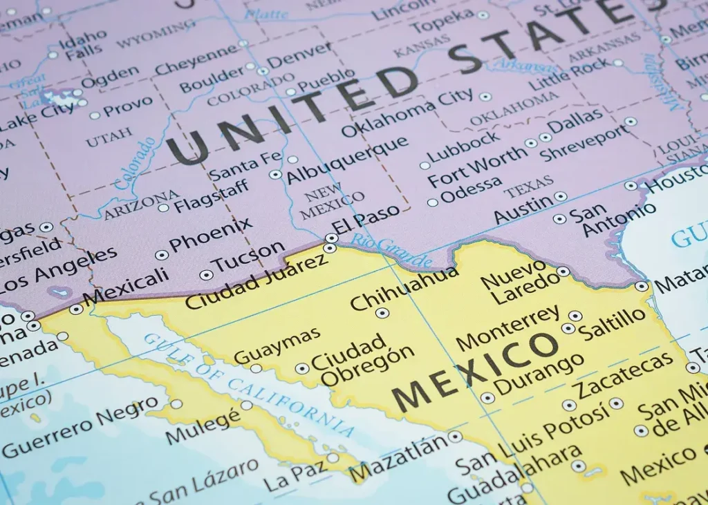 Close-up political map showing southern United States and northern Mexico with cities and geographical boundaries.